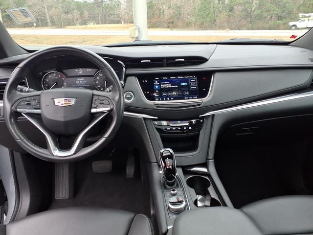 2024 Cadillac XT6 Luxury