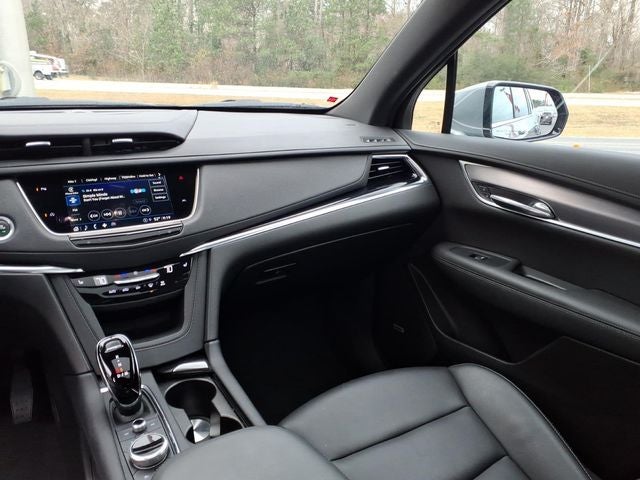 2024 Cadillac XT6 Luxury