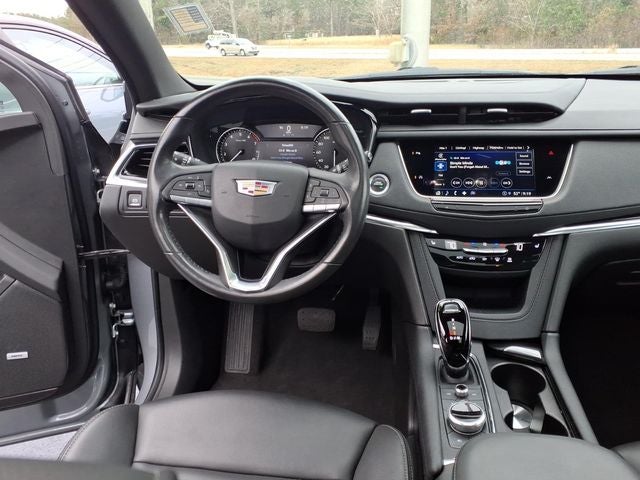 2024 Cadillac XT6 Luxury