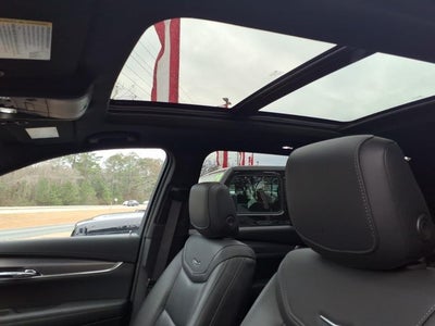 2024 Cadillac XT6 Luxury