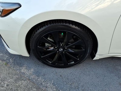 2023 Nissan Maxima SR