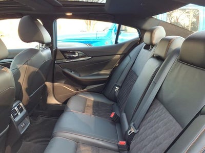 2023 Nissan Maxima SR