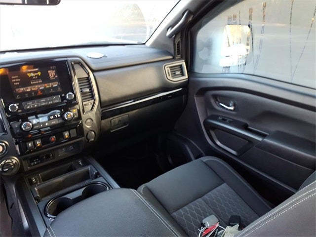 2023 Nissan Titan SV