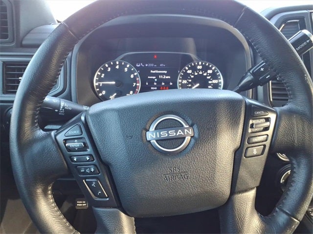 2023 Nissan Titan SV