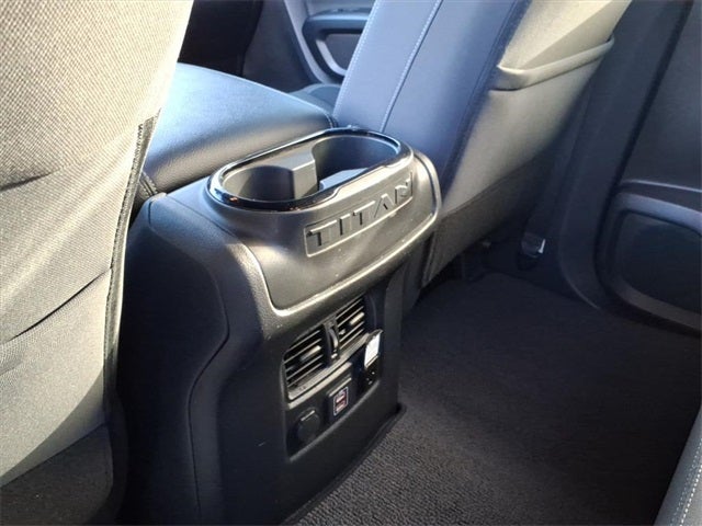 2023 Nissan Titan SV