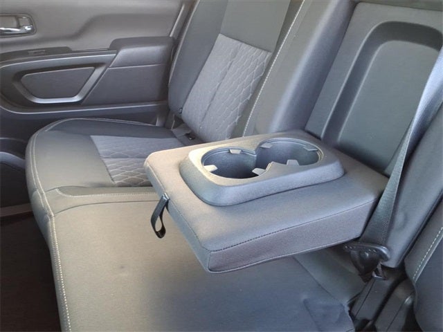 2023 Nissan Titan SV