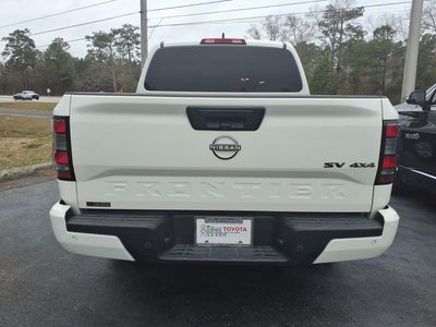 2022 Nissan Frontier SV
