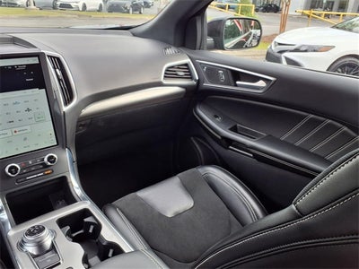2022 Ford Edge ST