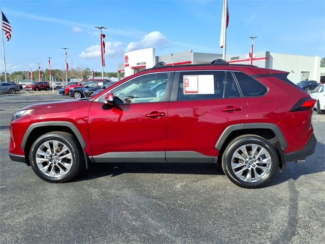 2025 Toyota RAV4 XLE Premium