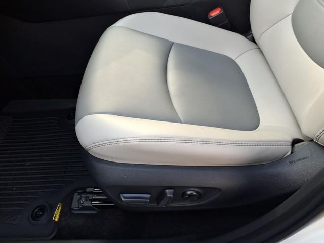 2025 Toyota RAV4 Hybrid XLE Premium