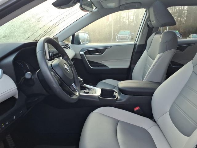 2025 Toyota RAV4 Hybrid XLE Premium