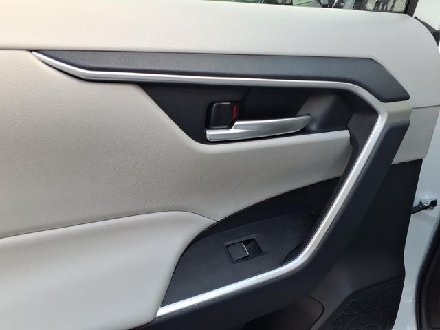 2025 Toyota RAV4 Hybrid XLE Premium