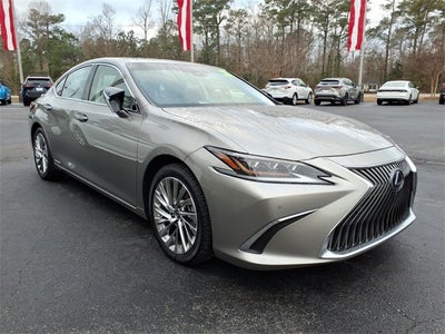 2021 Lexus ES 300h Ultra Luxury