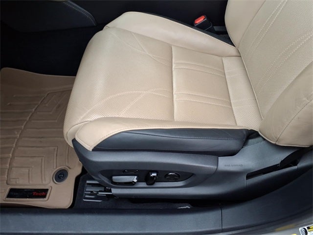 2021 Lexus ES 300h Ultra Luxury