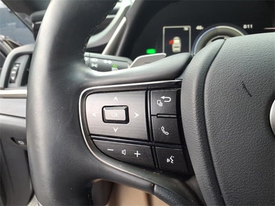 2021 Lexus ES 300h Ultra Luxury