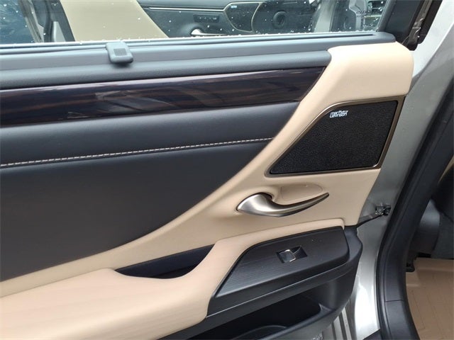 2021 Lexus ES 300h Ultra Luxury