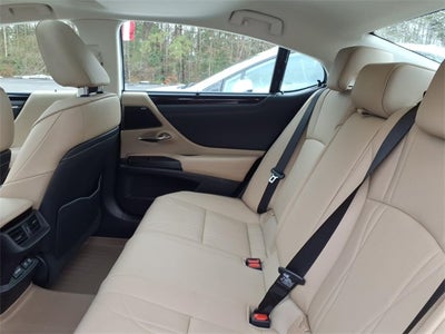 2021 Lexus ES 300h Ultra Luxury