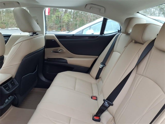 2021 Lexus ES 300h Ultra Luxury