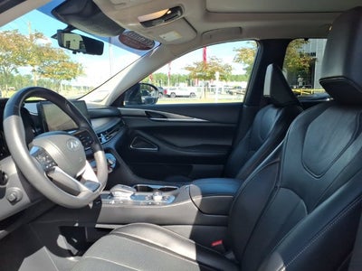 2024 INFINITI QX60 LUXE