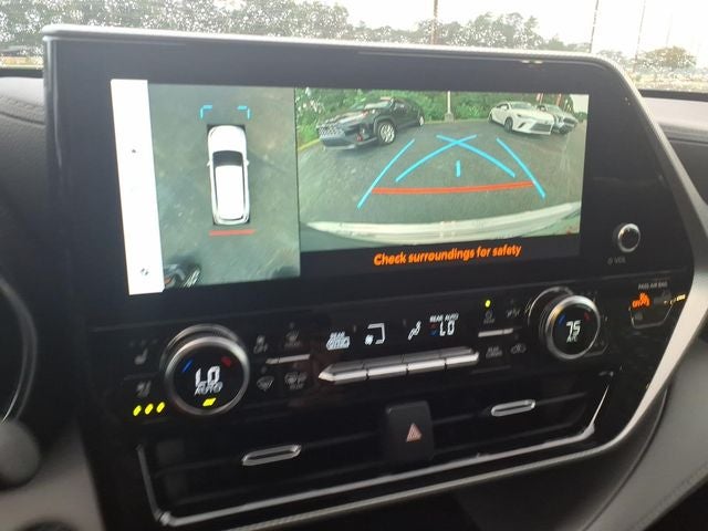 2023 Toyota Highlander Platinum