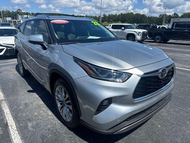 2023 Toyota Highlander Platinum