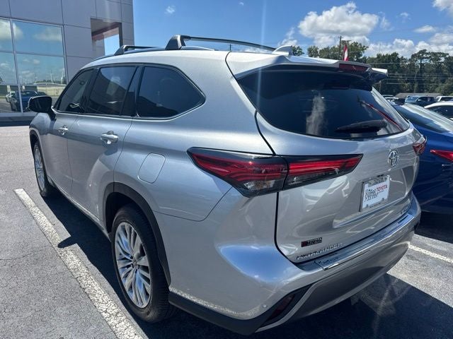 2023 Toyota Highlander Platinum