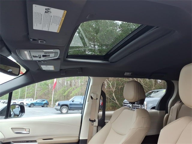 2024 Toyota Sienna XLE 7 Passenger