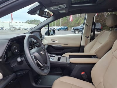 2024 Toyota Sienna XLE 7 Passenger