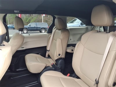 2024 Toyota Sienna XLE 7 Passenger