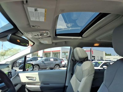 2022 Toyota Sienna Limited 7 Passenger