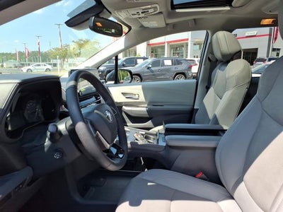 2022 Toyota Sienna Limited 7 Passenger