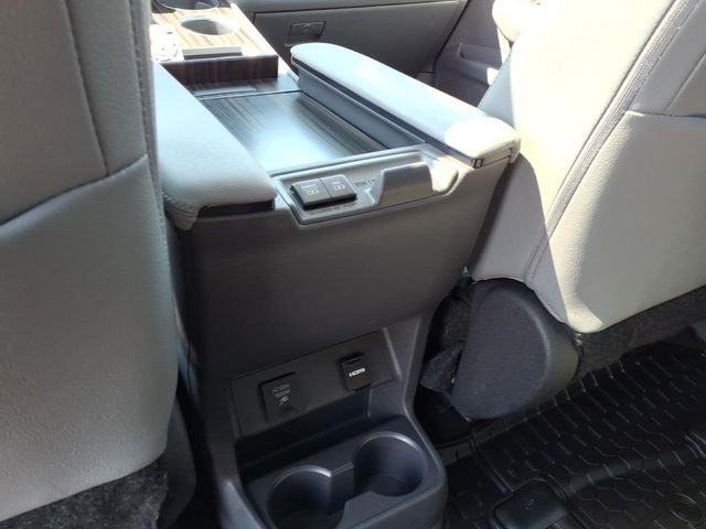 2022 Toyota Sienna Limited 7 Passenger