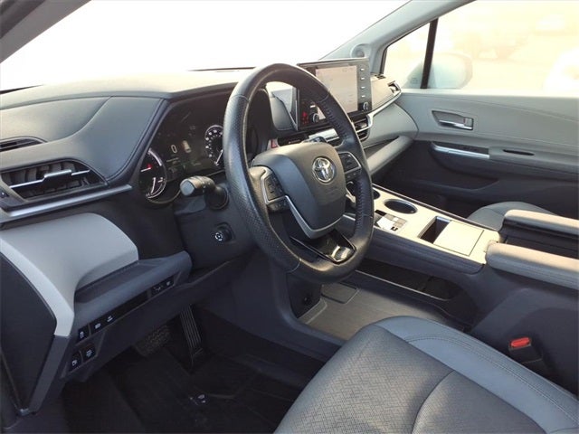 2021 Toyota Sienna Limited 7 Passenger