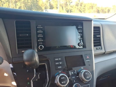 2018 Toyota Sienna L 7 Passenger