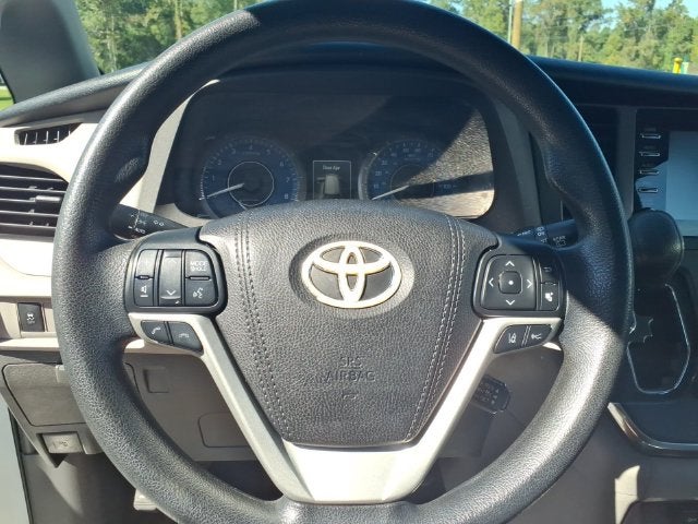 2018 Toyota Sienna L 7 Passenger