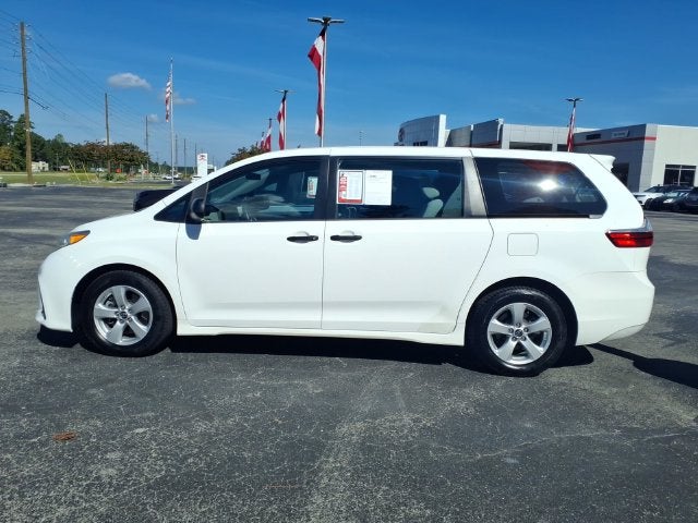 2018 Toyota Sienna L 7 Passenger