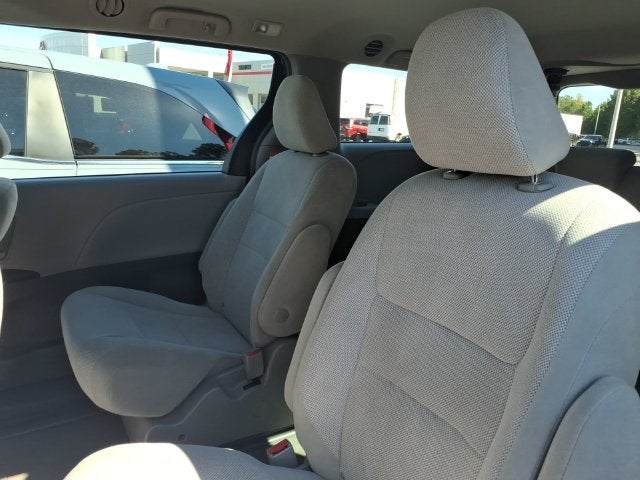 2018 Toyota Sienna L 7 Passenger