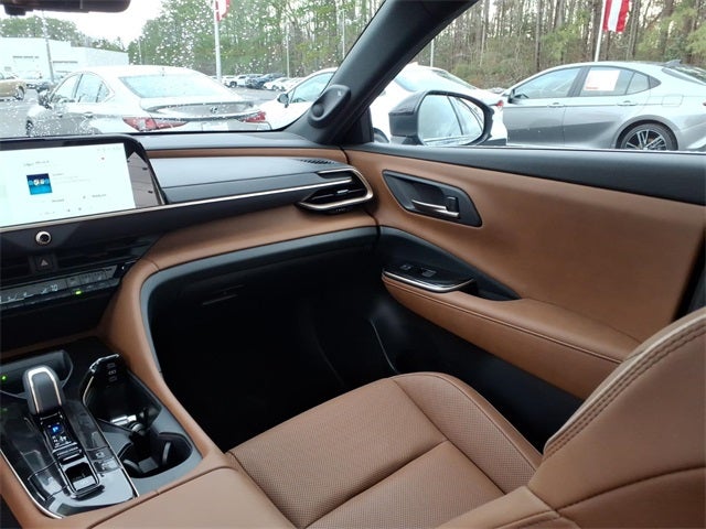 2025 Toyota Crown Signia Limited