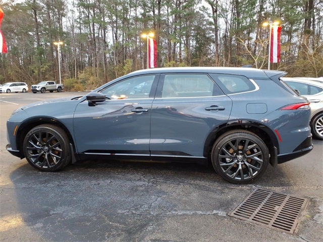 2025 Toyota Crown Signia Limited