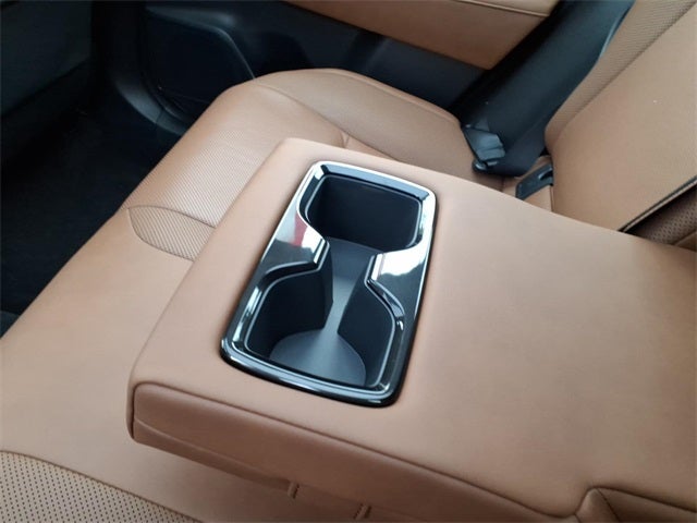 2025 Toyota Crown Signia Limited