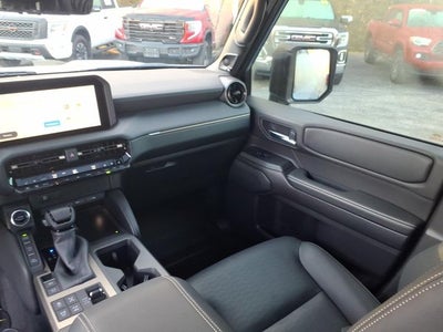 2025 Toyota Land Cruiser Premium