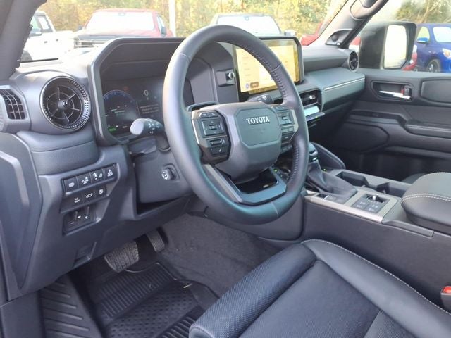 2025 Toyota Land Cruiser Premium