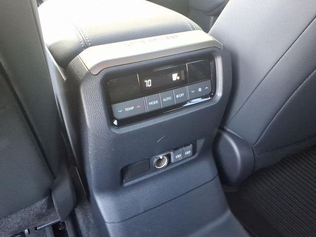 2025 Toyota Land Cruiser Premium