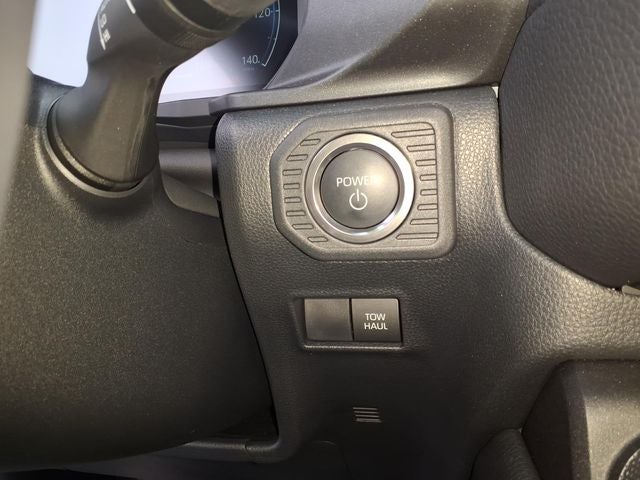 2025 Toyota Land Cruiser Premium