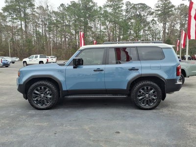 2025 Toyota Land Cruiser Premium