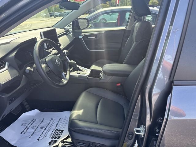 2025 Toyota RAV4 Hybrid XLE Premium