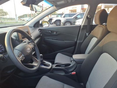 2022 Hyundai Kona SE