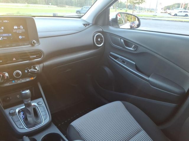 2022 Hyundai Kona SE