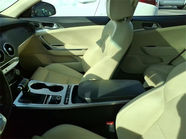 2022 Kia Stinger GT1