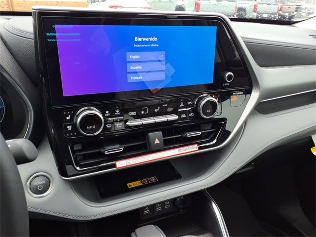 2026 Toyota Highlander Hybrid Hybrid Platinum